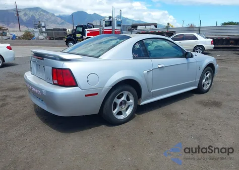 2003 Ford Mustang из США, поврежденный, VIN 1FAFP404X3F338318